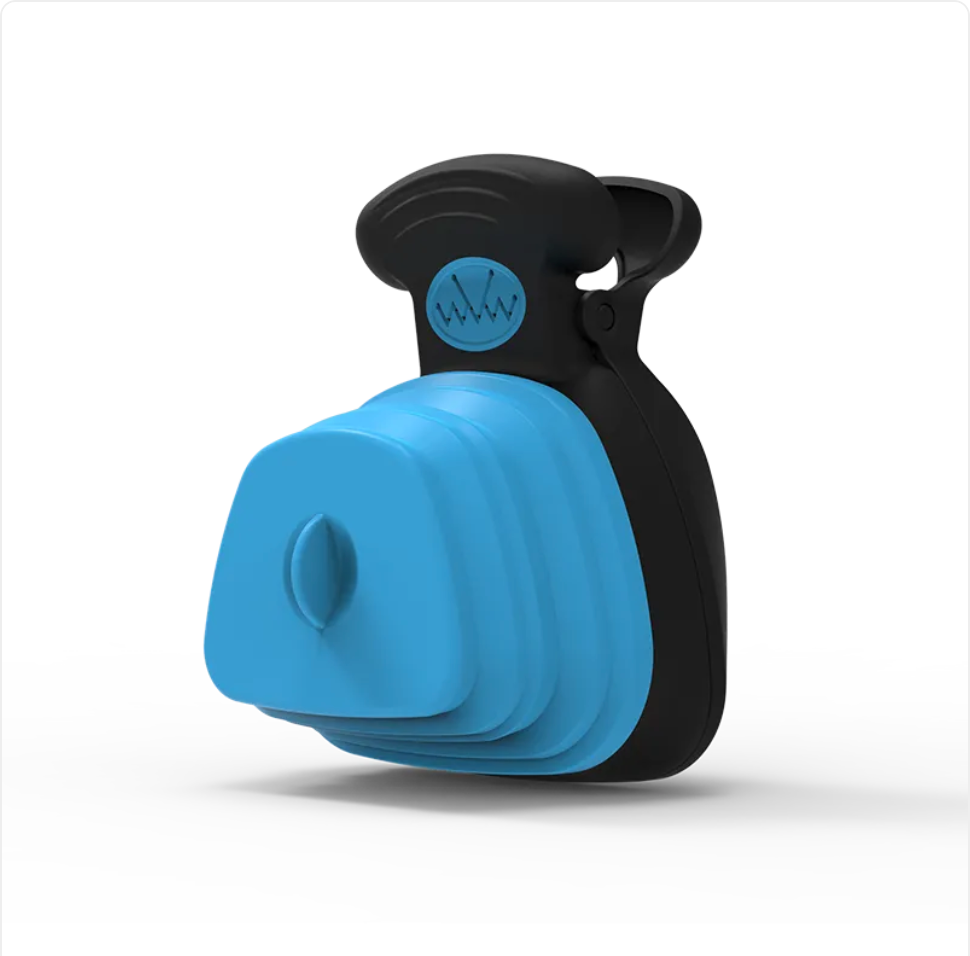 Foldable Dog Poop Scooper with Bag Dispenser - image 10