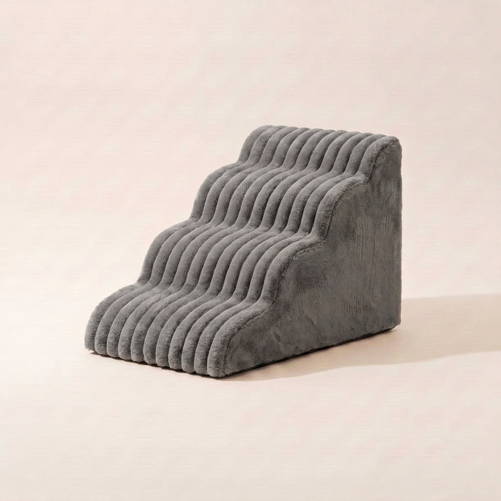 Low-rise foam dog stairs